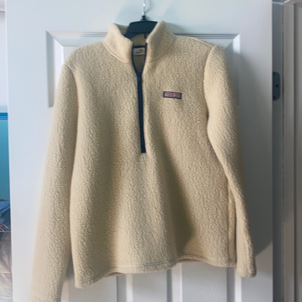 Vineyard vine pullover